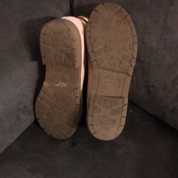 Boots - Picture 3 of 4